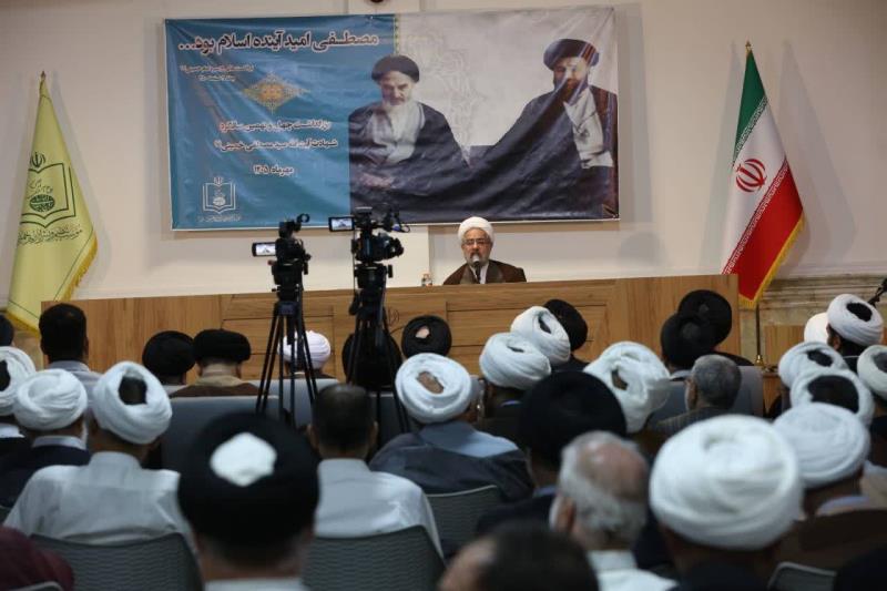 بزرگداشت چهل  و نهمین سالگرد شهادت آیت الله سید مصطفی خمینی(ره) برگزار شد