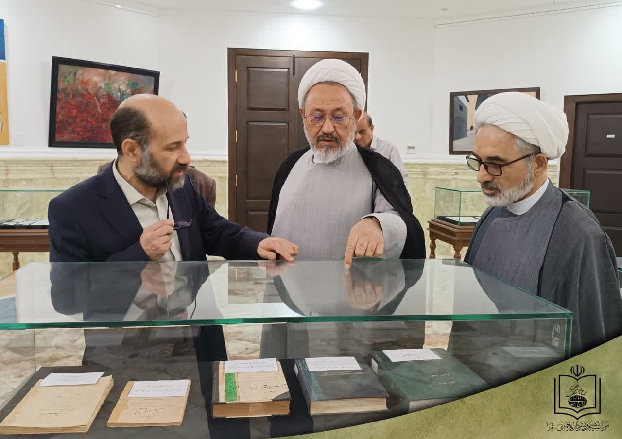 بازدید رئیس سازمان اسناد و کتابخانه ملی از مجتمع فرهنگی هنری یادگار امام(ره)