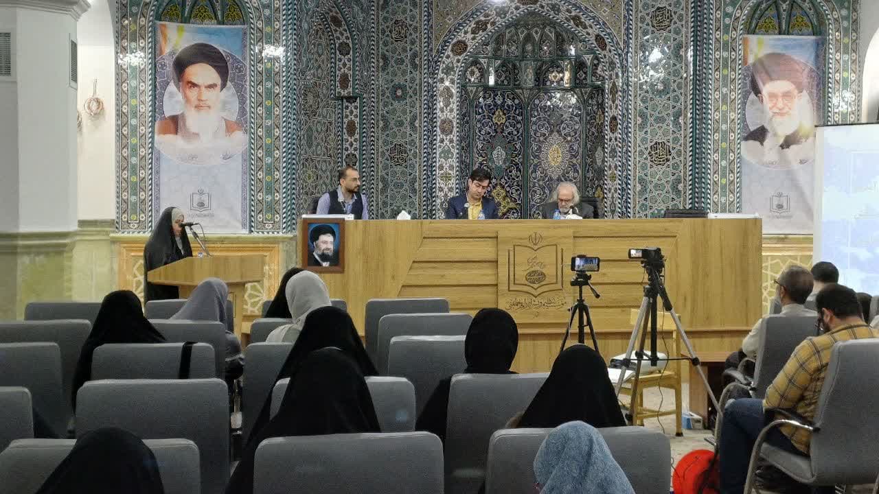 "برگزاری سومین محفل ادبی پروانه ها"