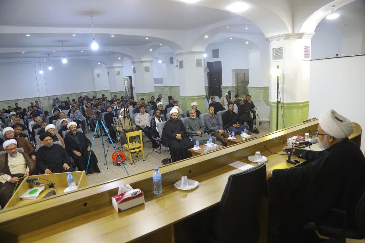 برگزاری بیست و پنجمین سلسله نشست های علمی تبیین مکتب امام خمینی(س) ( به زبان اردو)