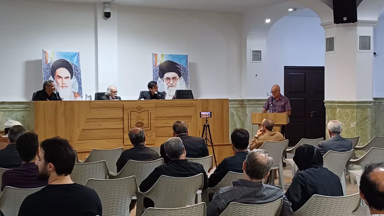 "برگزاری دهمین محفل ادبی پروانه ها"
